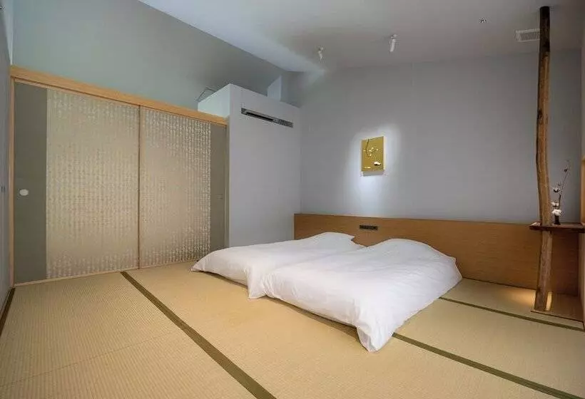 Naoshima Ryokan