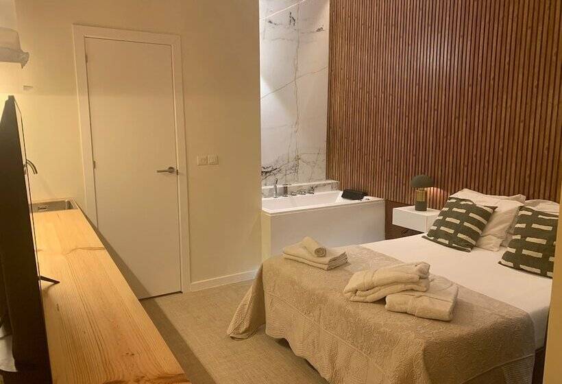 Pension Lisbon Studios