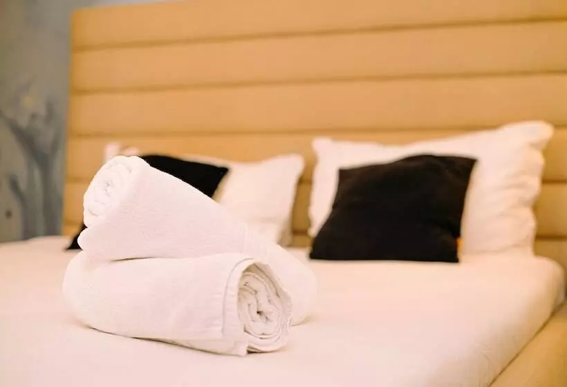 Majatalo Lisbon Studios