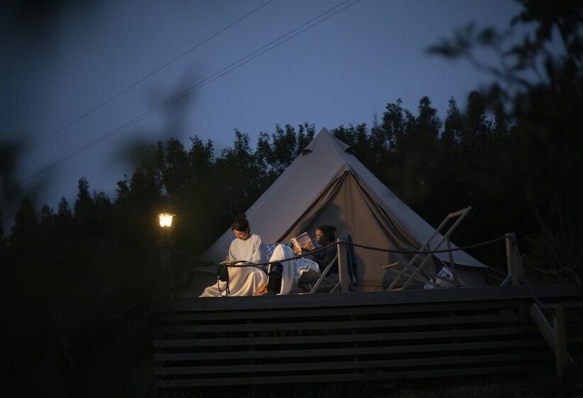 膳宿费 The Far End Surf House