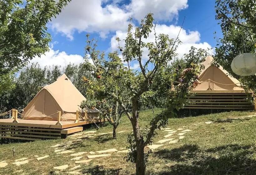 Majatalo The Far End Surf House