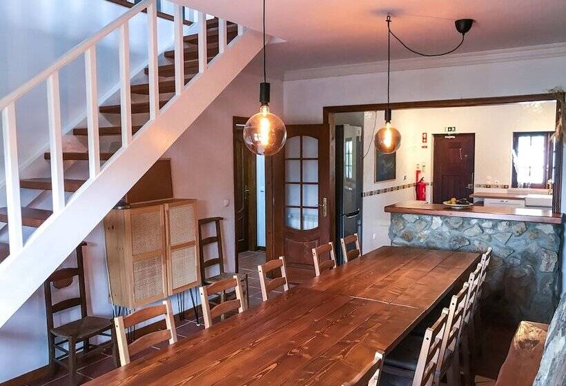 膳宿费 The Far End Surf House