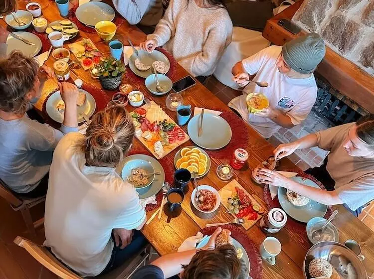 Majatalo The Far End Surf House