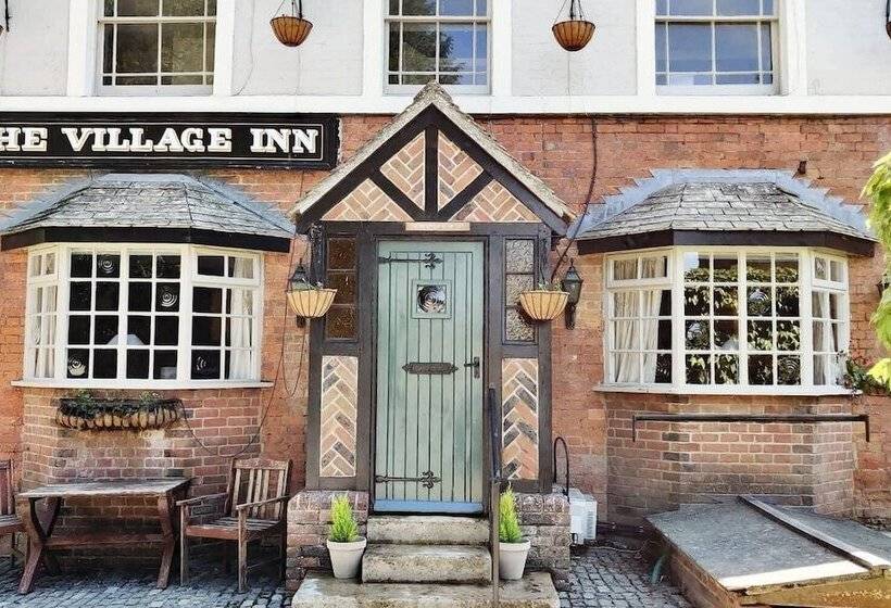 Пансион The Village Inn