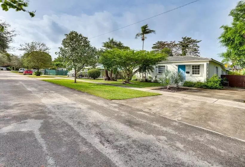 Pet Friendly South Miami Home W/ Private Pool!