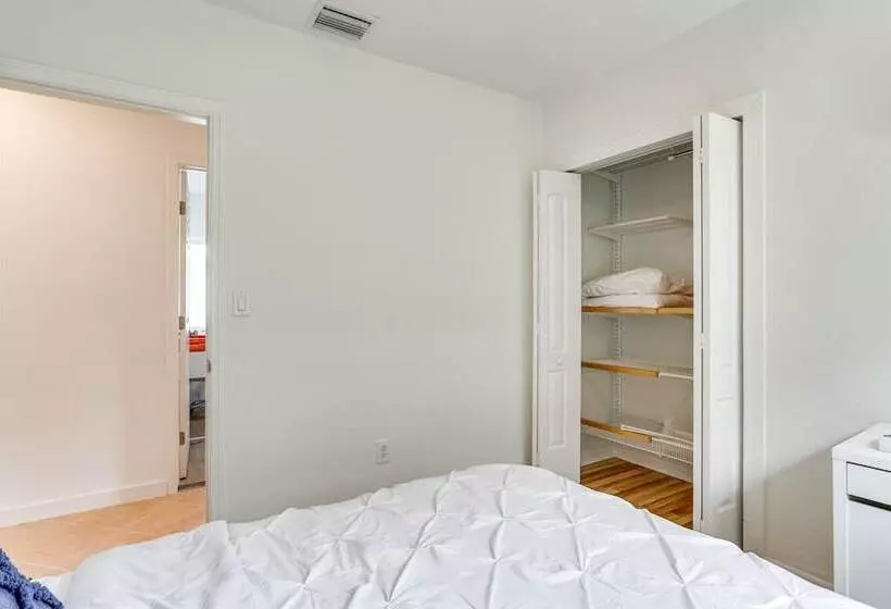 Pet Friendly South Miami Home W/ Private Pool!