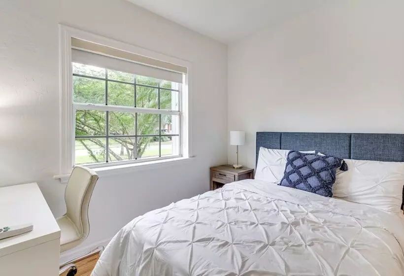 Pet Friendly South Miami Home W/ Private Pool!