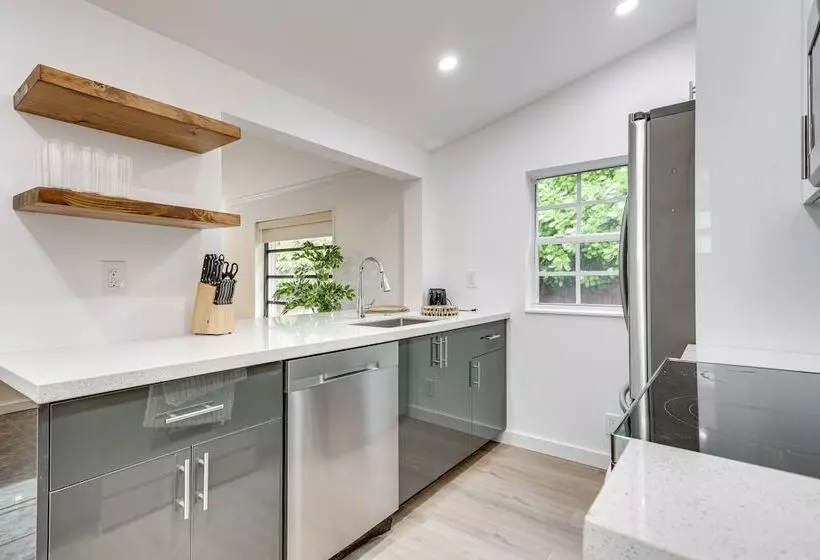 Pet Friendly South Miami Home W/ Private Pool!