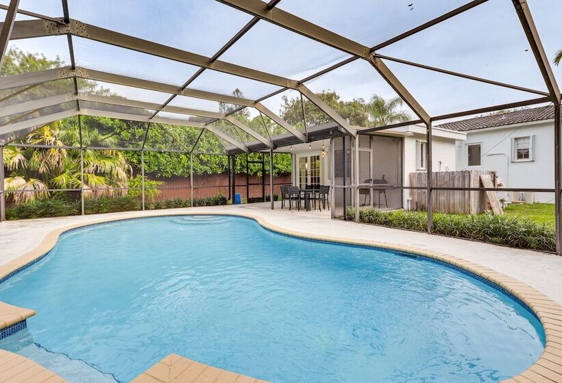 Pet Friendly South Miami Home W/ Private Pool!