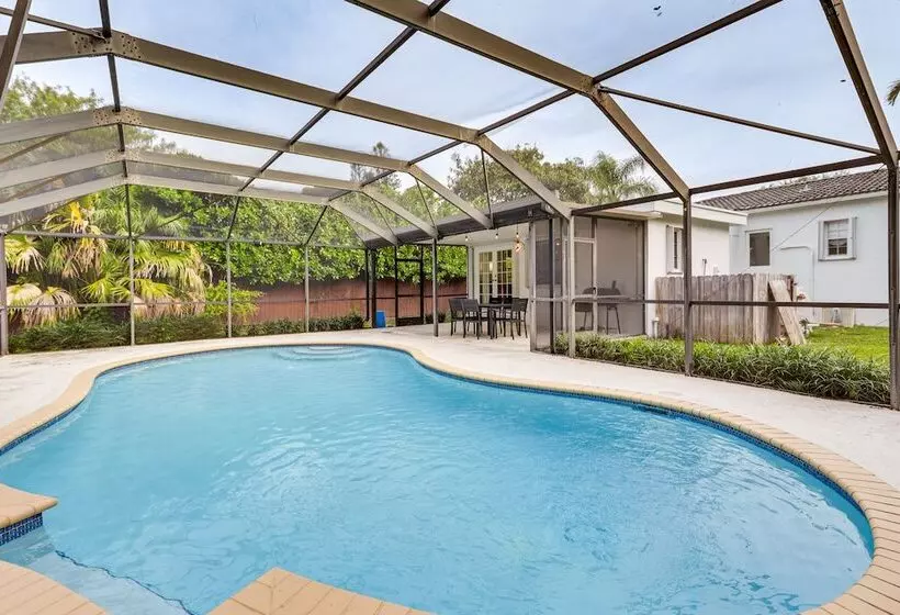 Pet Friendly South Miami Home W/ Private Pool!