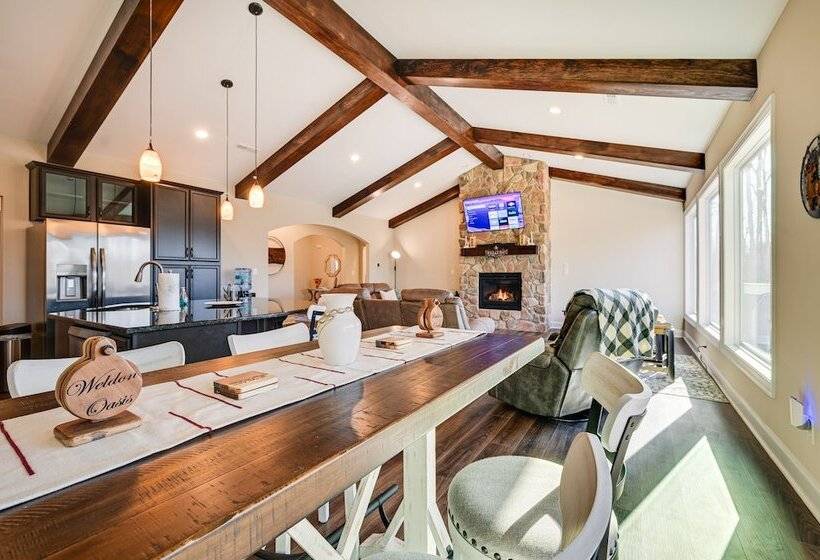 Home Gym & Fireplace: Roaring River Retreat