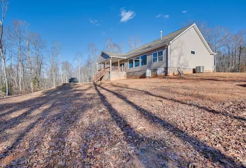 Home Gym & Fireplace: Roaring River Retreat