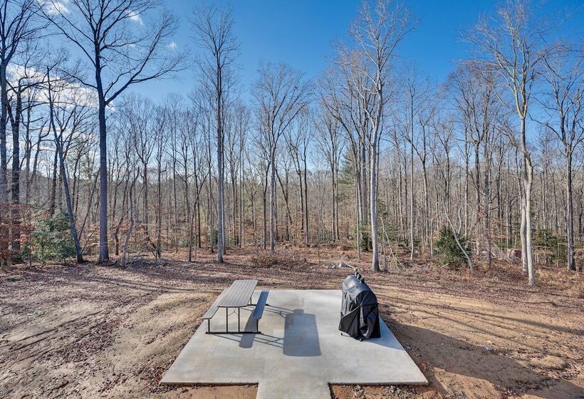 Home Gym & Fireplace: Roaring River Retreat