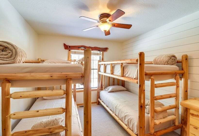 Stunning Pinetop Lakeside Cabin: Ski, Golf, Hike!