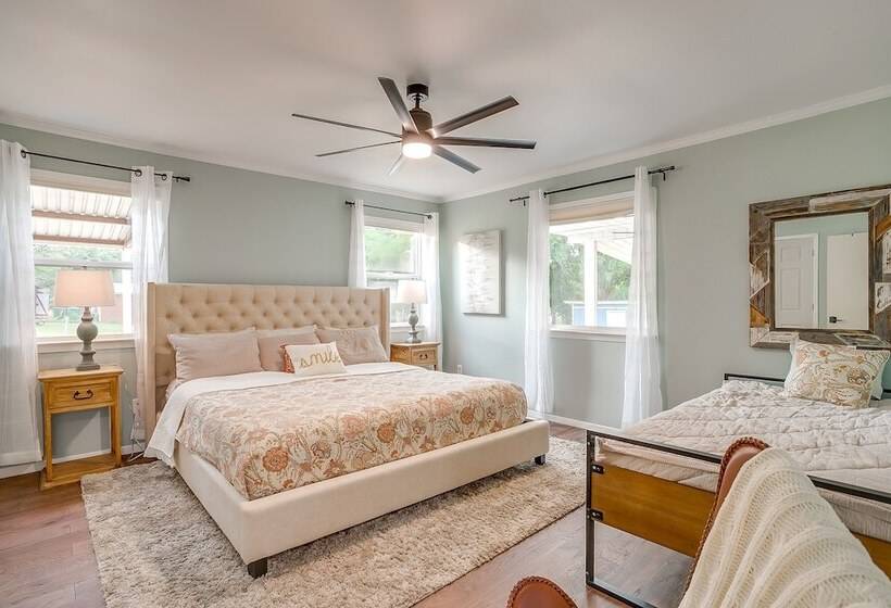 Waterfront Gordon Retreat W/ Hot Tub & Boat Dock!