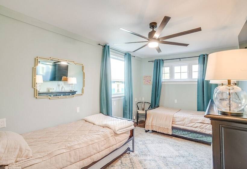 Waterfront Gordon Retreat W/ Hot Tub & Boat Dock!