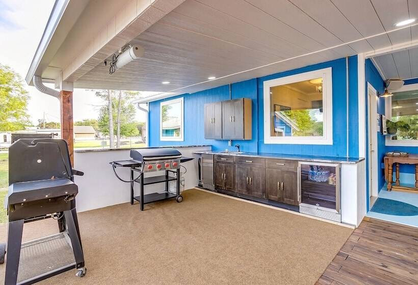 Waterfront Gordon Retreat W/ Hot Tub & Boat Dock!