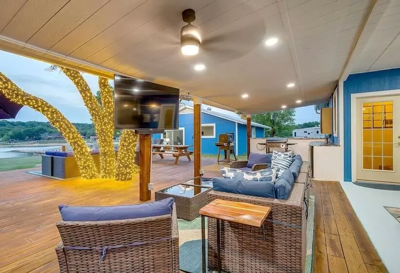 Waterfront Gordon Retreat W/ Hot Tub & Boat Dock!