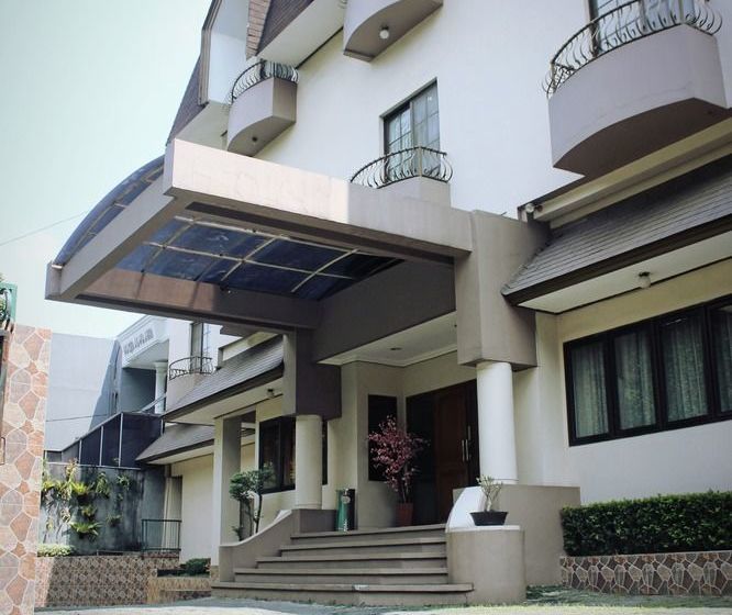 Chandra Residence
