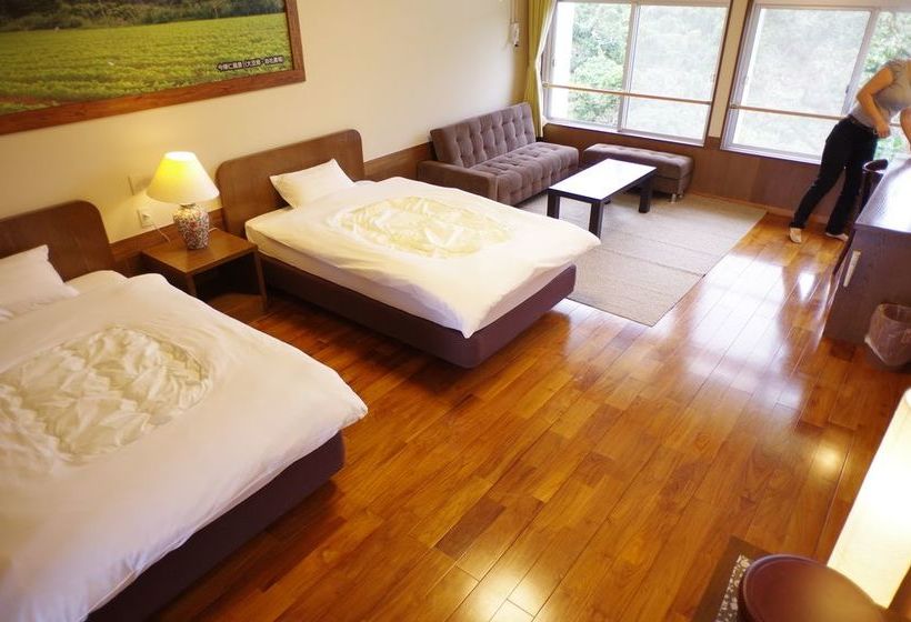 בית מלון כפרי Aiai Farm