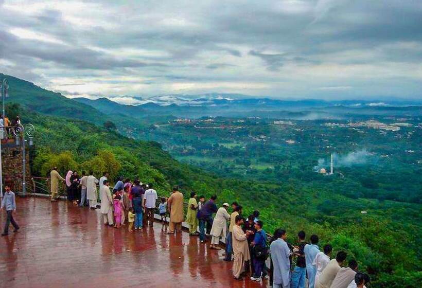 هتل Comfort Residency