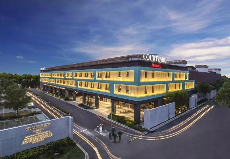 Courtyard By Marriott Shanghai International Tourism And Resorts Zone
