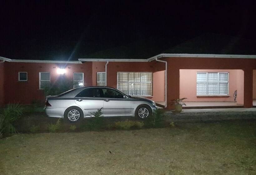 هتل Cypress Executive Lodge