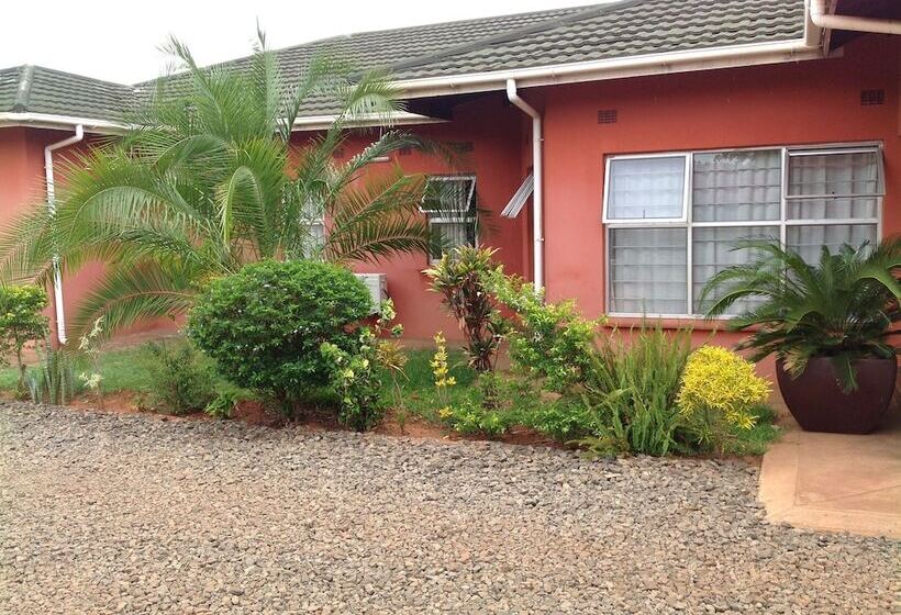 هتل Cypress Executive Lodge