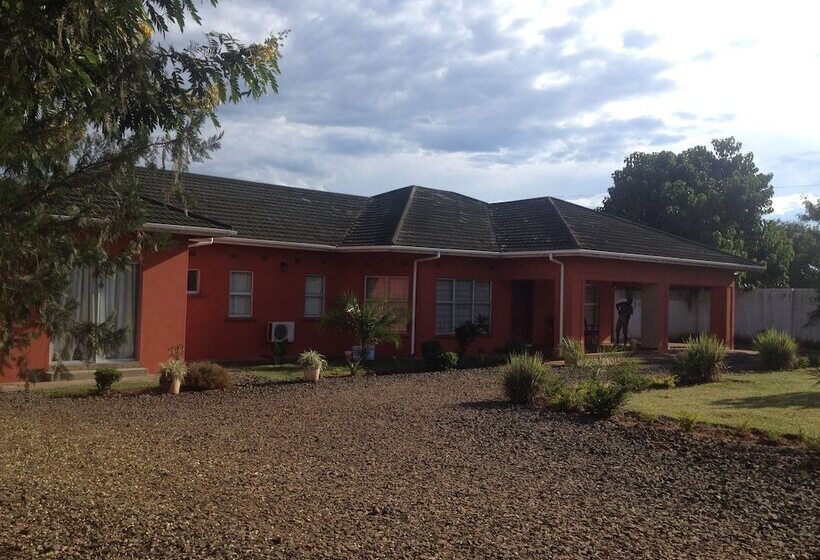 هتل Cypress Executive Lodge