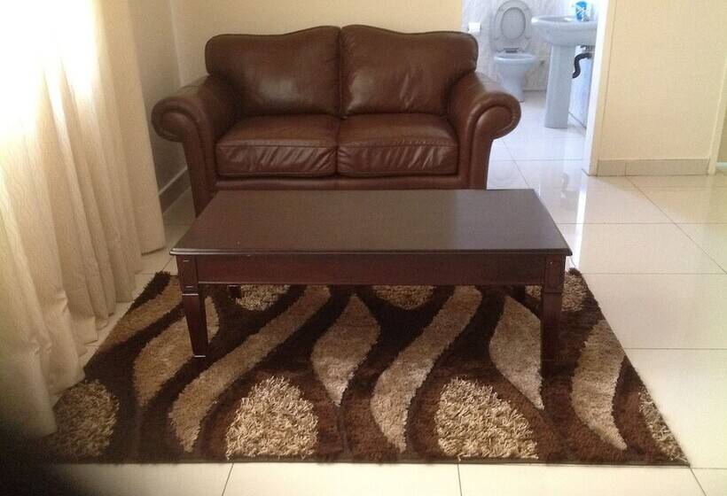 هتل Cypress Executive Lodge