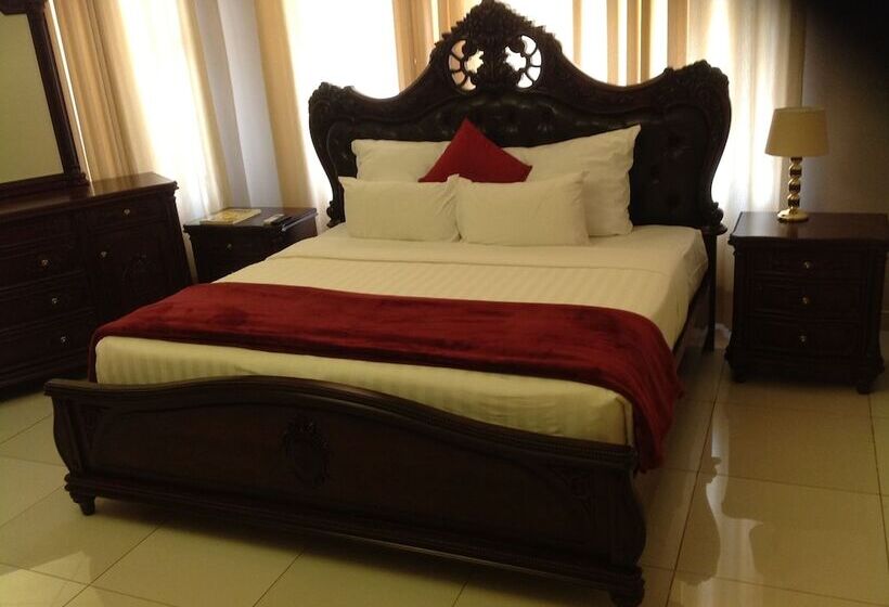 هتل Cypress Executive Lodge