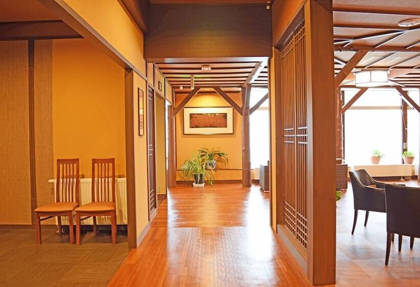 Отель Niseko Park