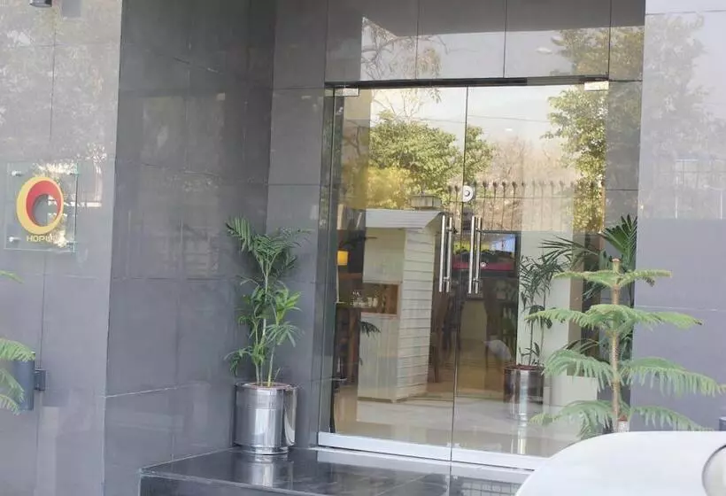هتل One Super, Islamabad