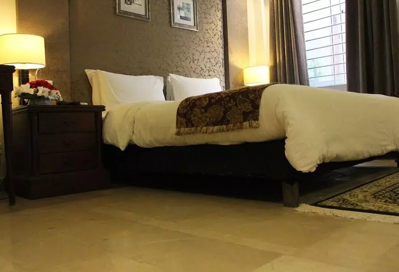 هتل One Super, Islamabad