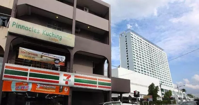 Hotelli Place2stay Opposite Hilton