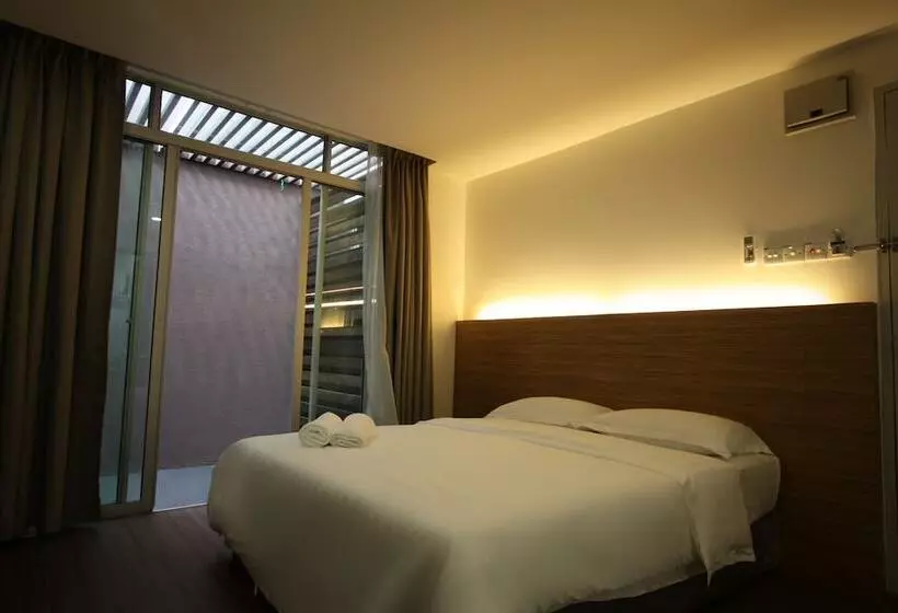 Hotelli Place2stay Opposite Hilton