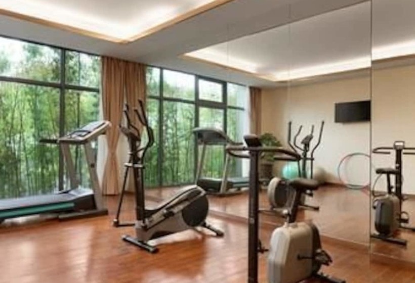 Hotel Ramada Shanghai Minhang