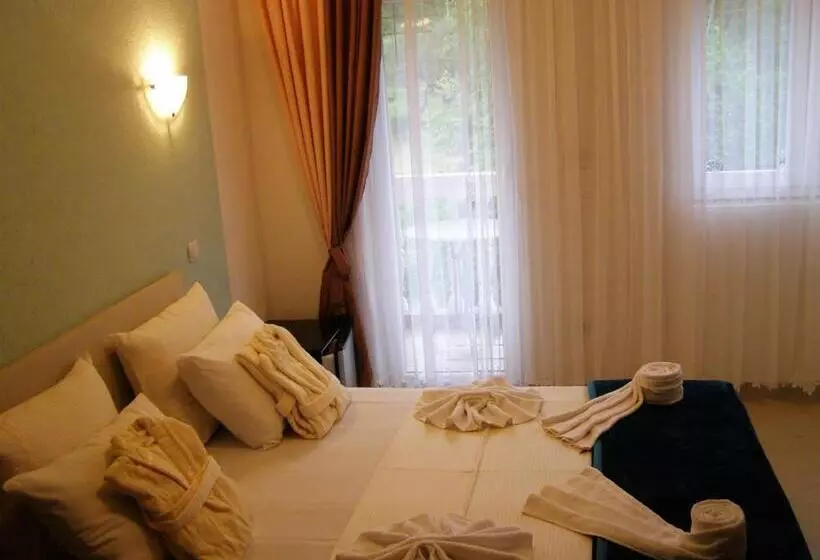 هتل Wellness & Spa Angelo Gabriel
