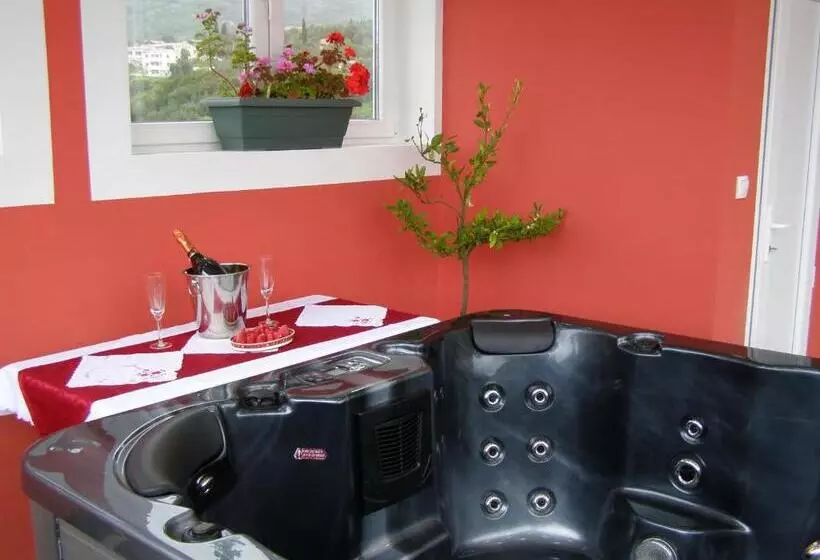 هتل Wellness & Spa Angelo Gabriel