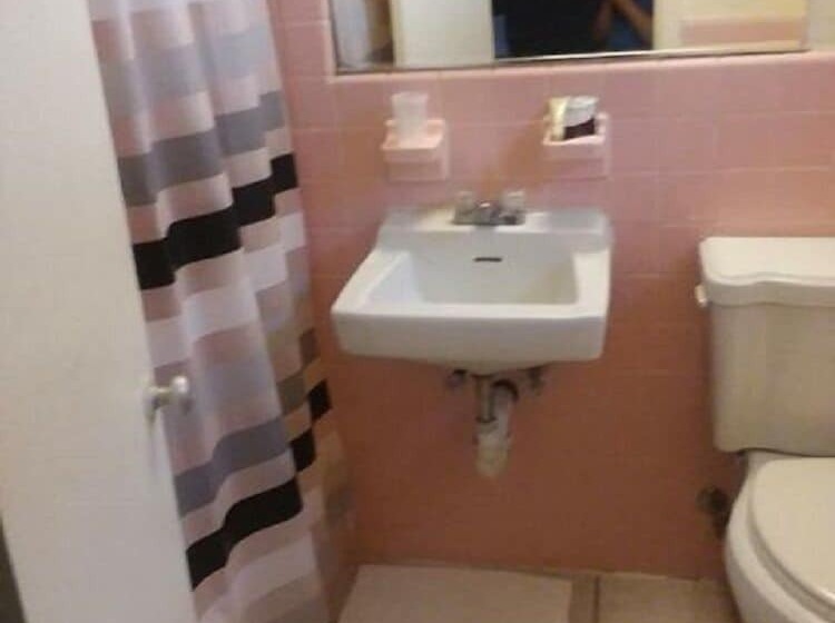 فندق على الطريق Sunset Inn