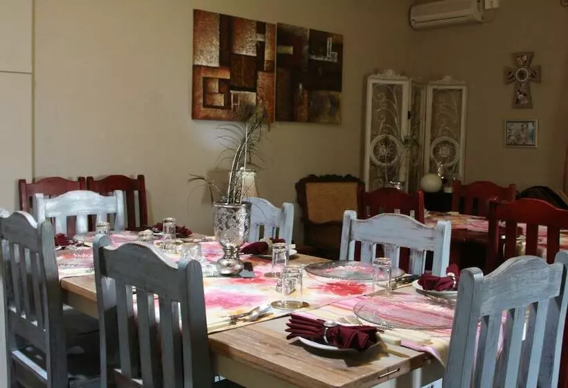 Majatalo Aletheim Guest House Collection