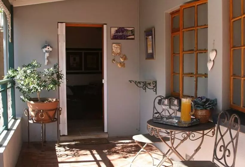 Majatalo Aletheim Guest House Collection