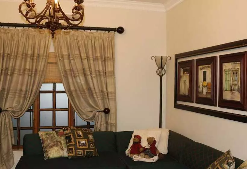 Majatalo Aletheim Guest House Collection