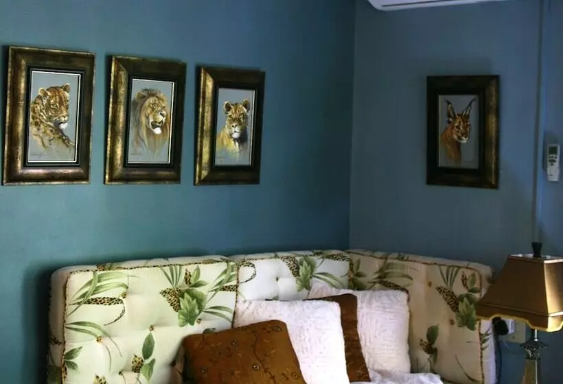Majatalo Aletheim Guest House Collection