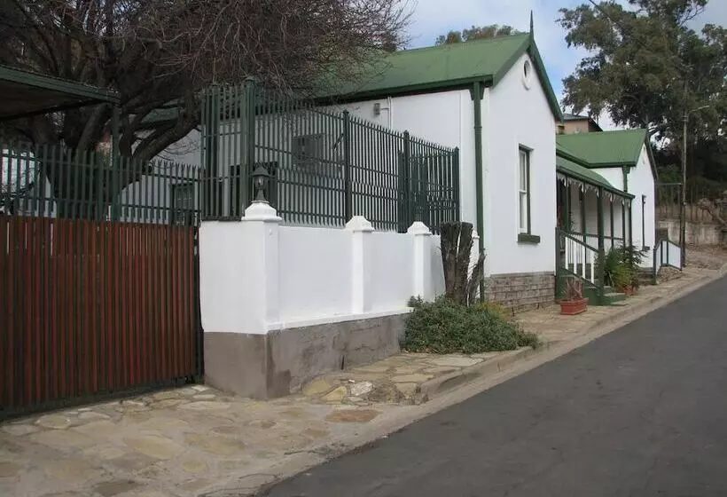 ペンション Toverberg Guest Houses