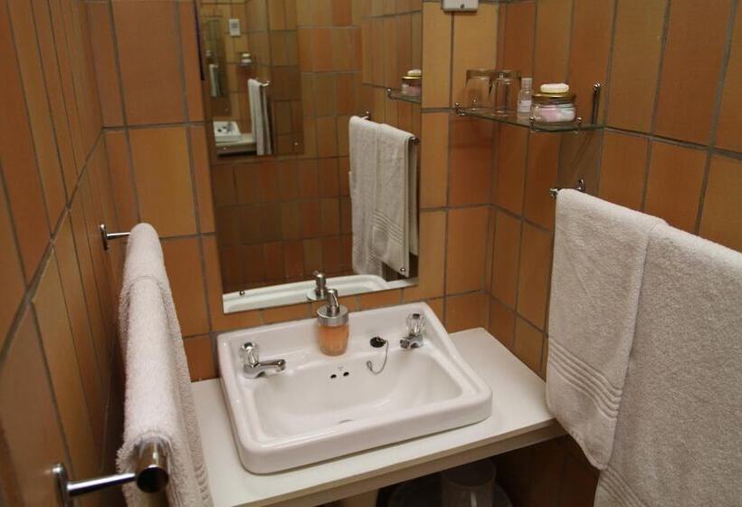 פנסיון Toverberg Guest Houses