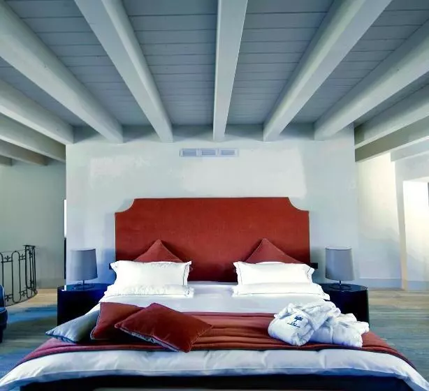 Podere Castel Merlo Resort