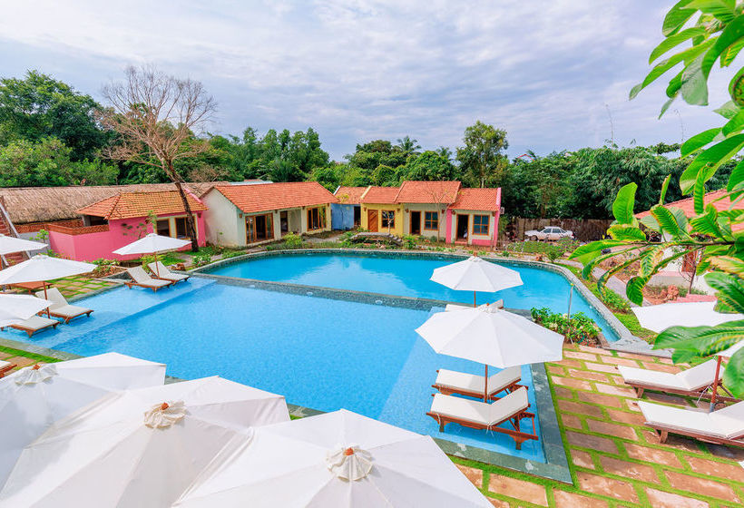 Hillside Village Resort