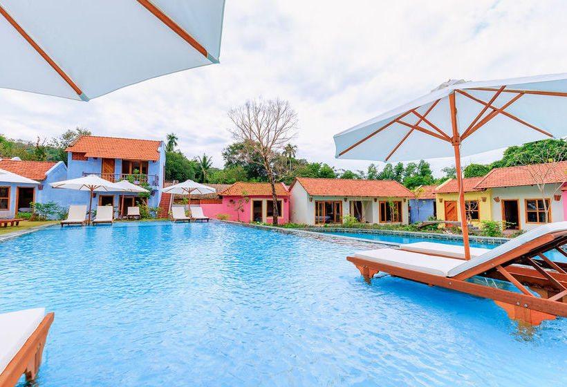 Hillside Village Resort