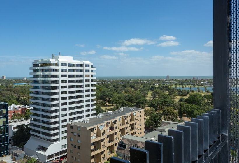 Wyndel Apartments St Kilda Views